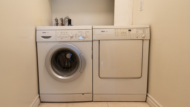 Laundry Room - 1155 N Brand Blvd