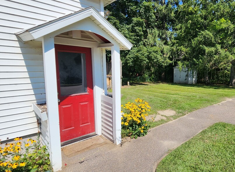 Parking and Back Door - 9 Lapointe St