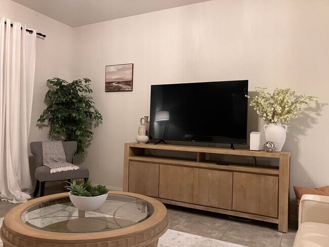 Building Photo - Available as fully furnished or unfurnished! Great Price!!