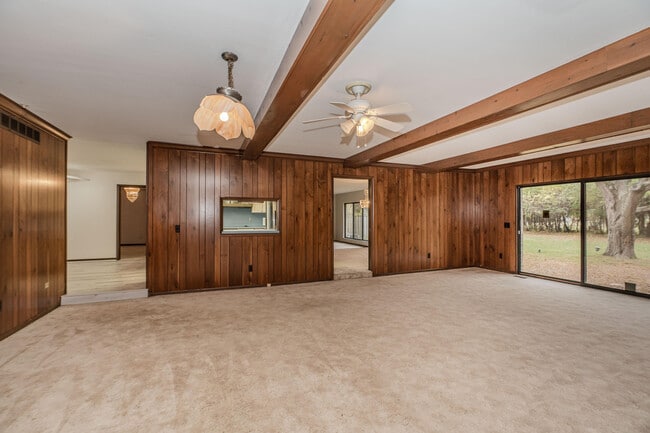 Building Photo - 22745 Wrexford Dr