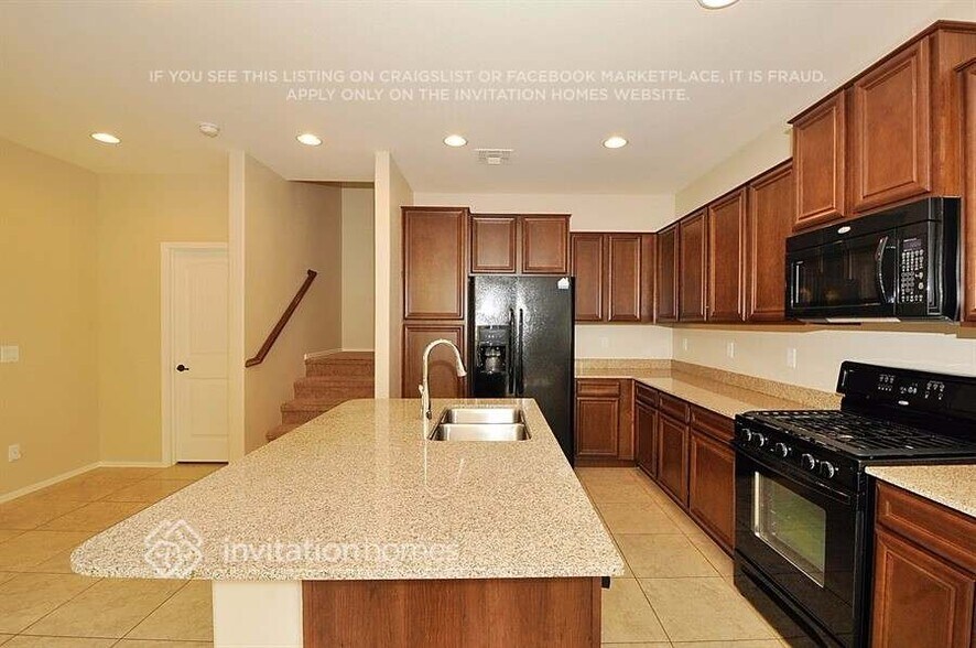 Building Photo - 3616 S Winter Ln