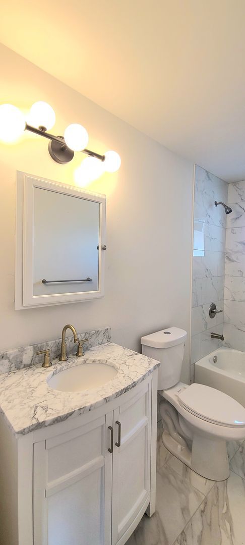 Building Photo - NEW NEW NEW!  NEW HOME ON ACRE HUGE LOT!