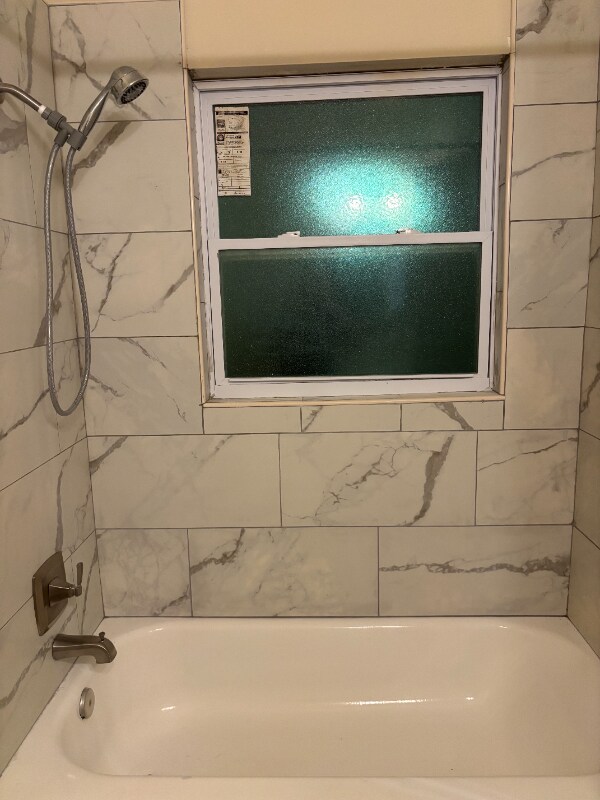 Building Photo - 2039 Garwood Dr