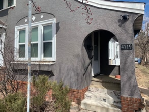 Building Photo - 4719 Chicago Ave