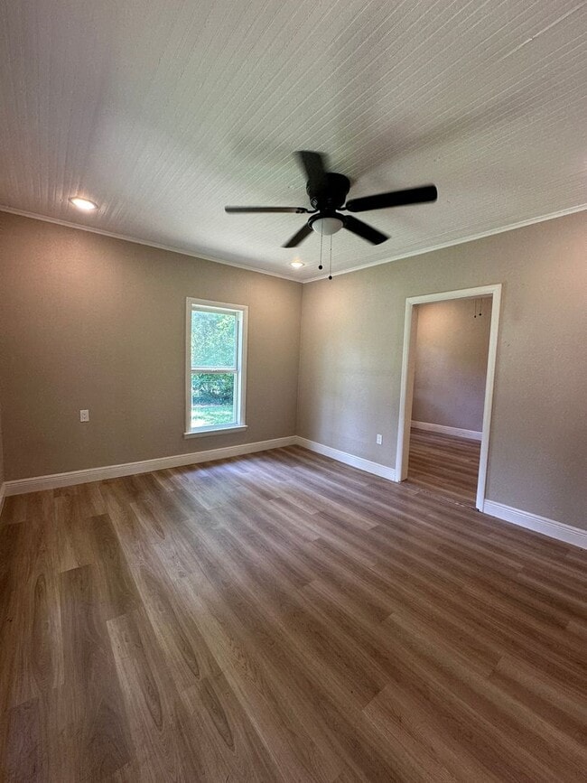 Building Photo - $1,200.00 MOVE-IN-SPECIAL