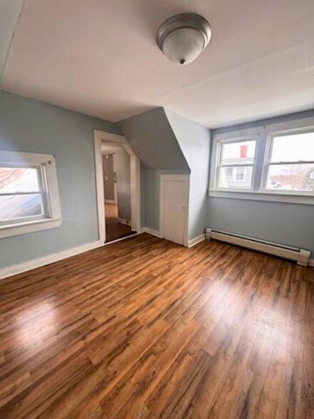 Building Photo - 277 Brunswick St