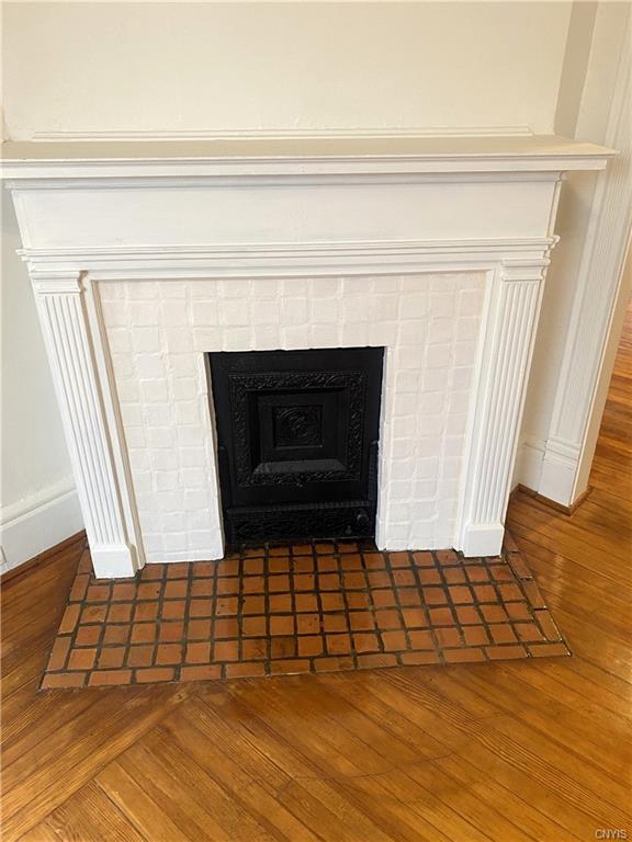 Building Photo - 412 Douglas St