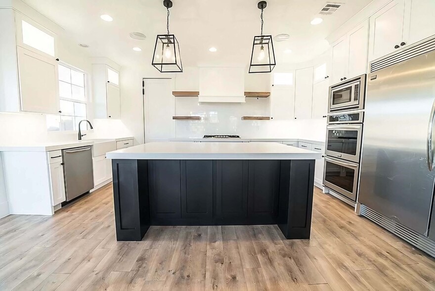Kitchen - 3685 W 2510 S