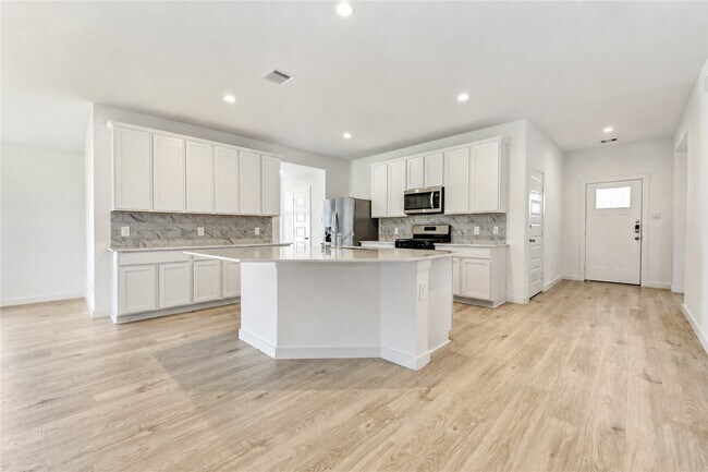 Building Photo - 31727 Hallington Hl Ln