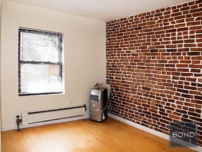Building Photo - 78 E 3rd St