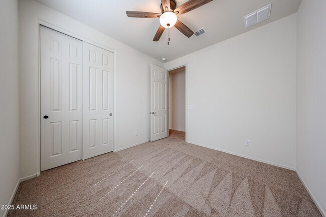 Building Photo - 7148 W Bent Tree Dr