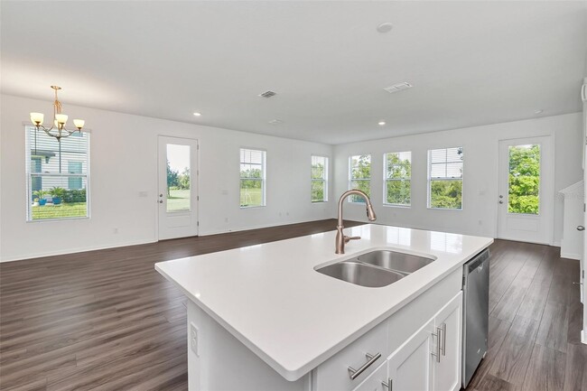 Building Photo - 1640 Sanibel Dr