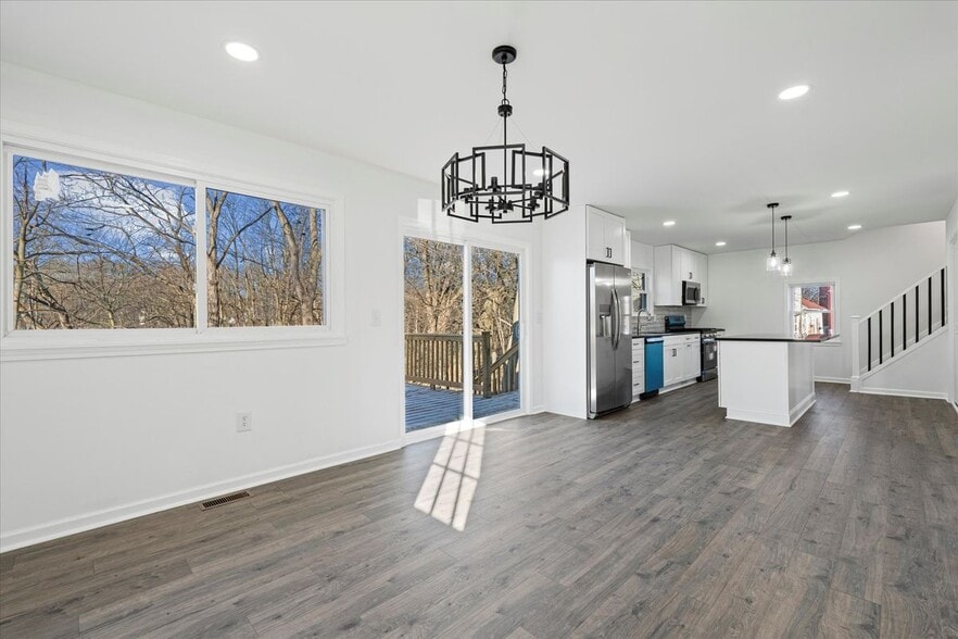 Building Photo - 53 Owasco St