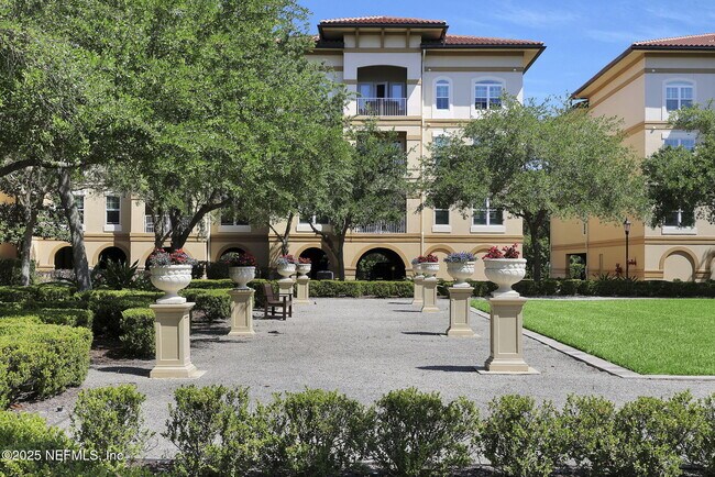 Building Photo - 4300 S Beach Pkwy