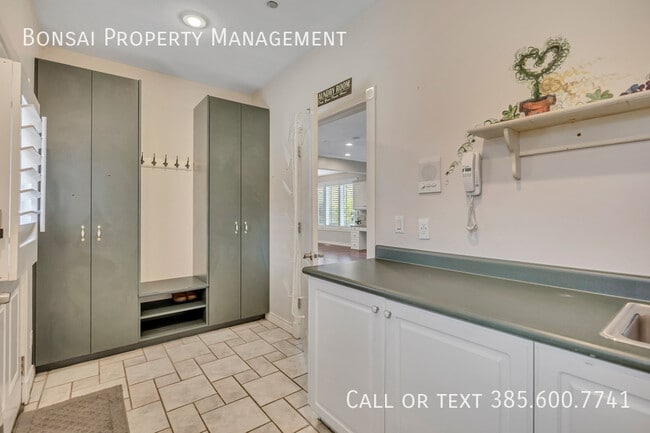 Building Photo - 11291 Palisade View Dr