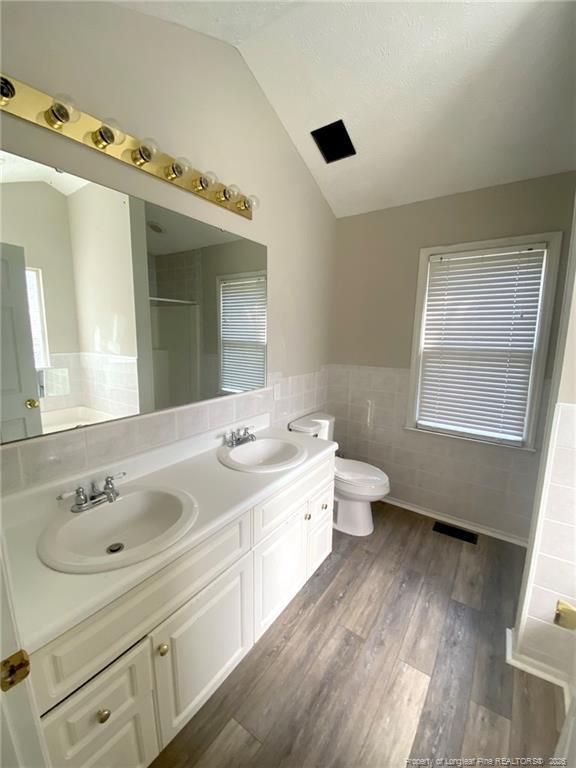 Building Photo - 5715 Walkabout Rd