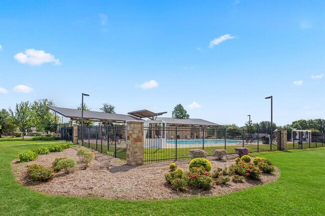 Building Photo - 7409 Elk Pass Dr