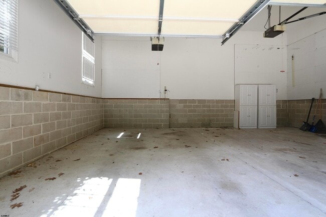 Building Photo - 113 Lighthouse Ln