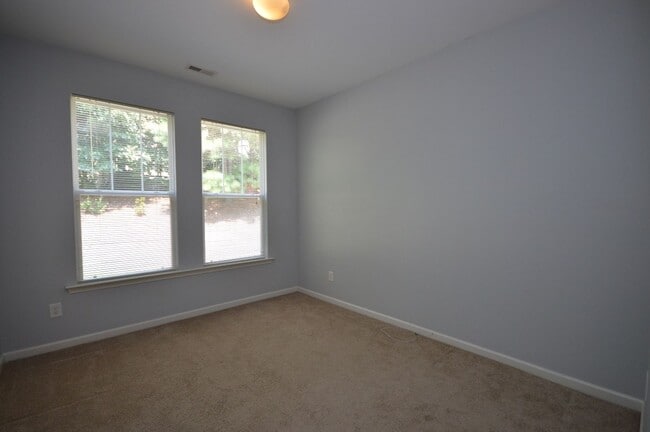 Building Photo - 1507 Hinchliff Ct