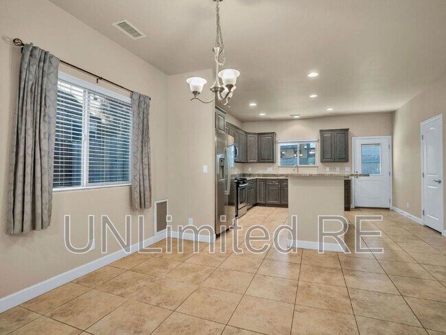 Building Photo - 2345 W Mission Timber Cir