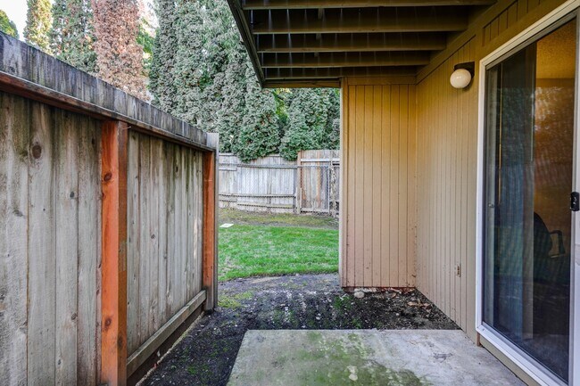 Interior Photo - Cedar Crest Apartments