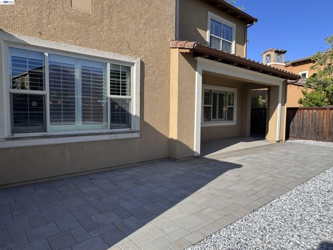 Building Photo - 7875 Kennard Ln