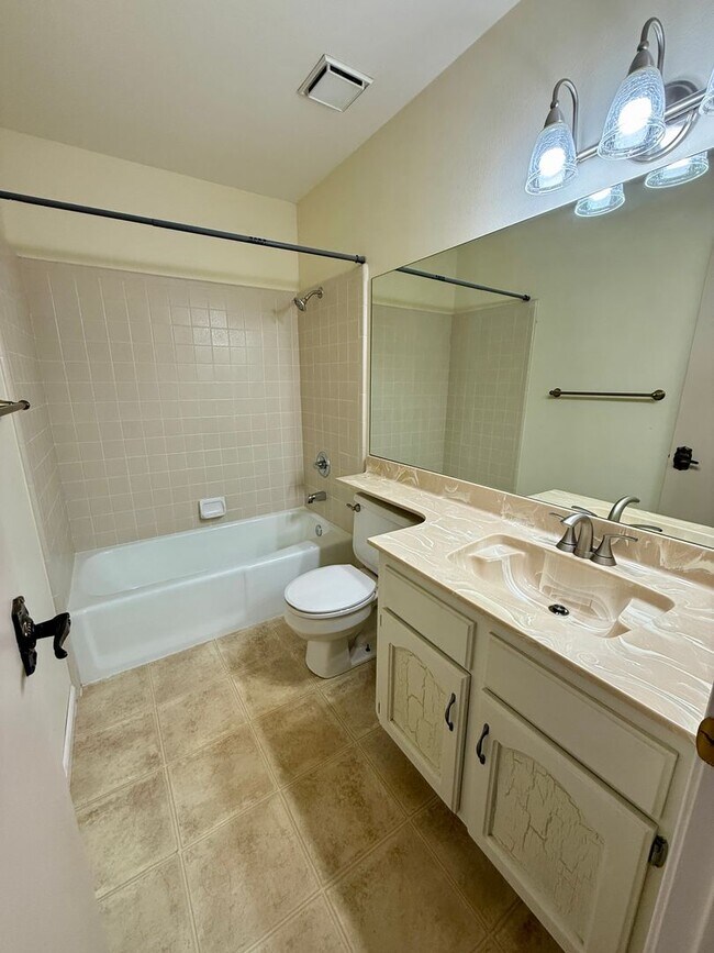 Building Photo - Rancho Del Oro Condo