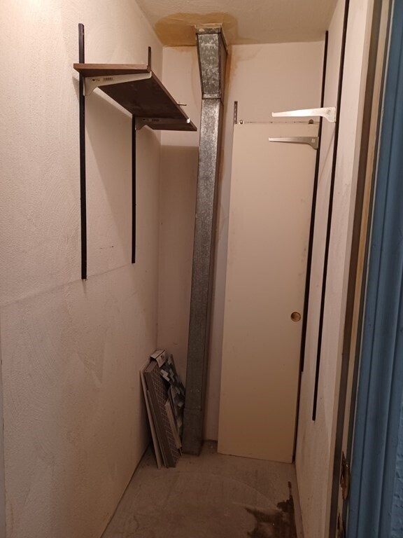 Building Photo - 151 Bittersweet Ln