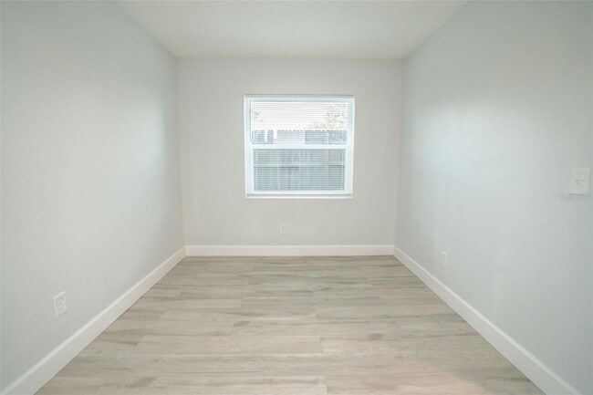 Building Photo - 11314 N 52nd St