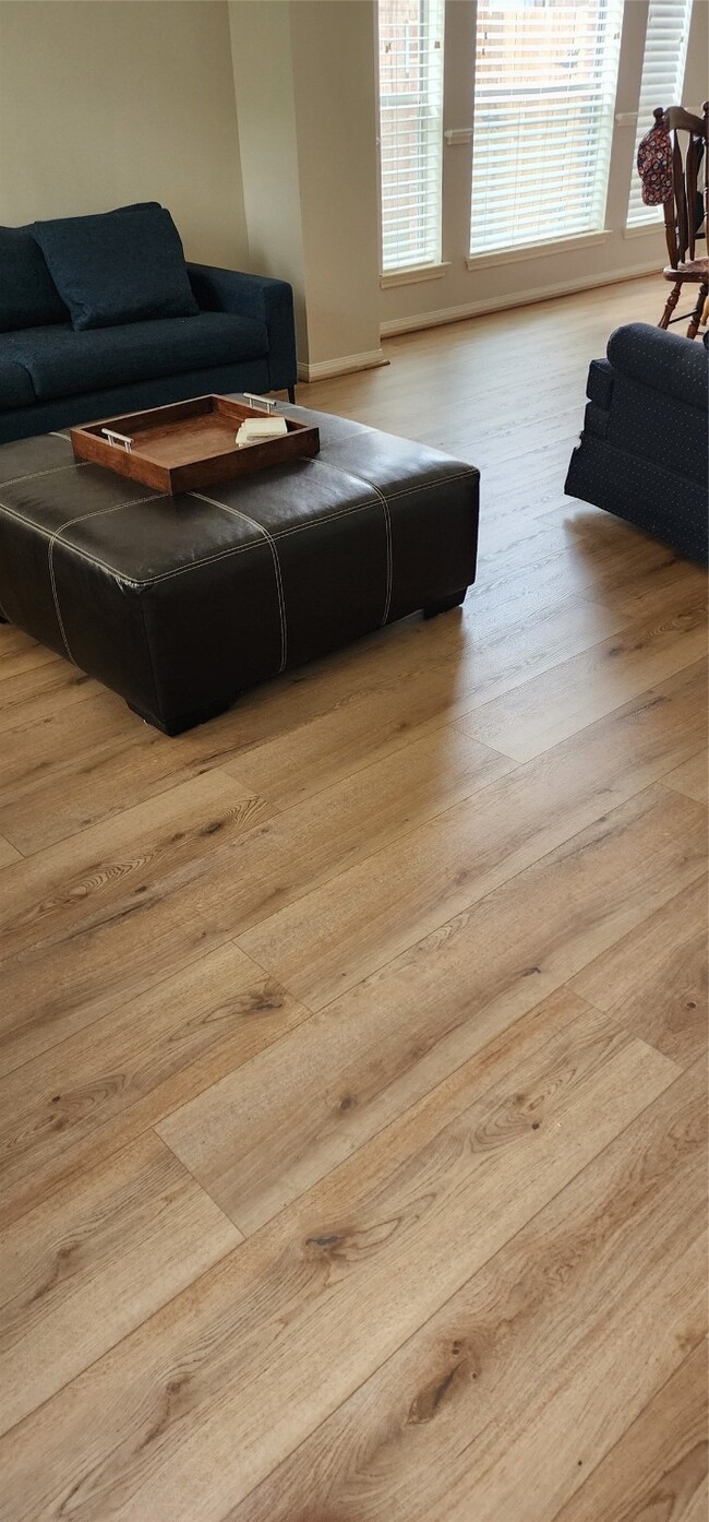 Building Photo - 2218 Millerton Ln