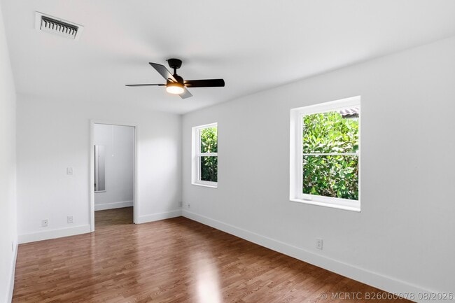 Building Photo - 106 Auburn Dr