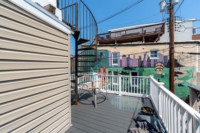 Building Photo - 3-Bedroom Home with Finished Basement in P...