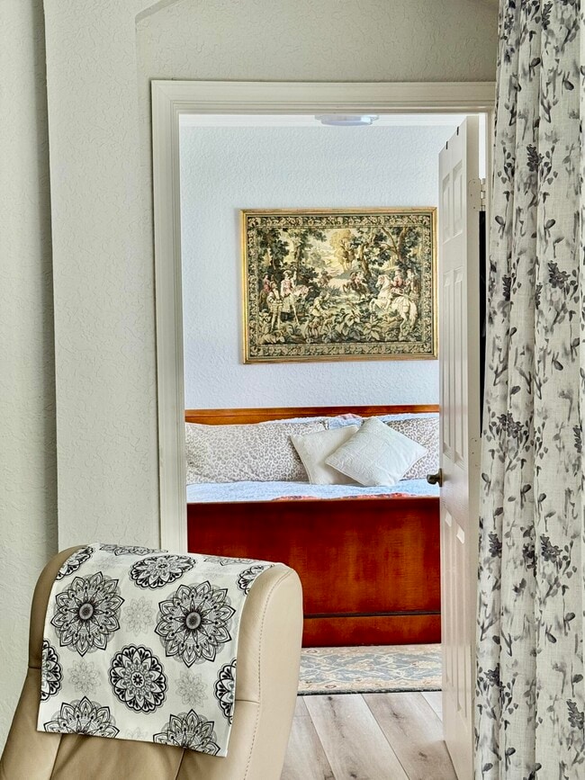 Building Photo - 8082 Aberdeen Dr