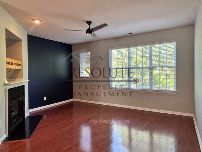 Building Photo - 3839 Cary Glen Blvd