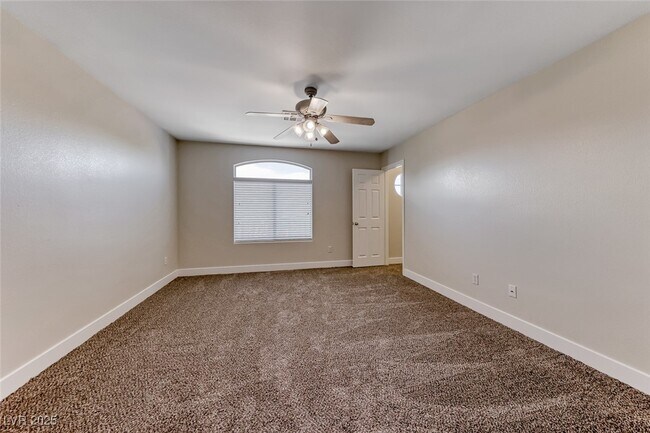 Building Photo - 5567 Cortu Ave