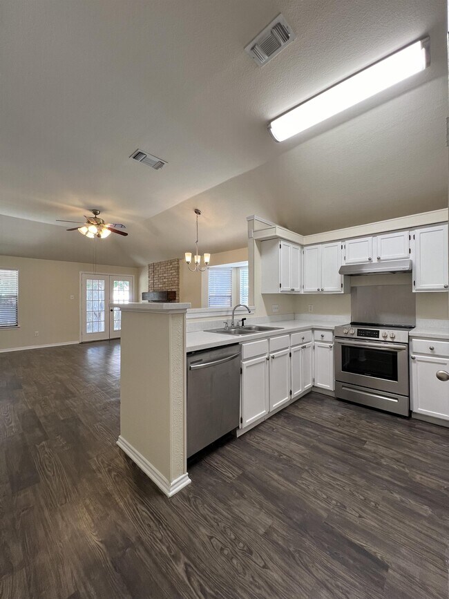 Building Photo - 3701 Habersham