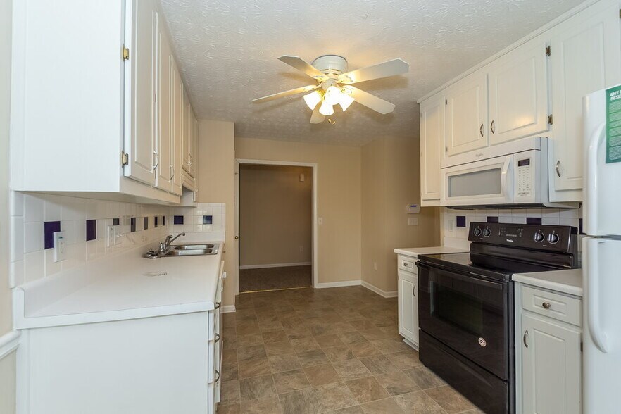 Building Photo - 4171 Edenbrooke Cir SW
