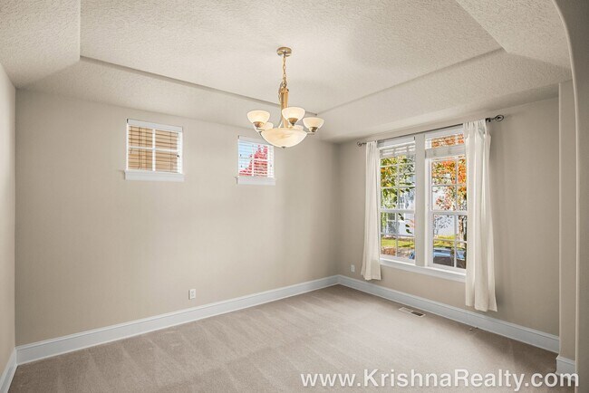 Building Photo - 12834 NW Alsace Ln