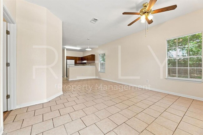 Building Photo - 2908 Whisper Oaks Ln