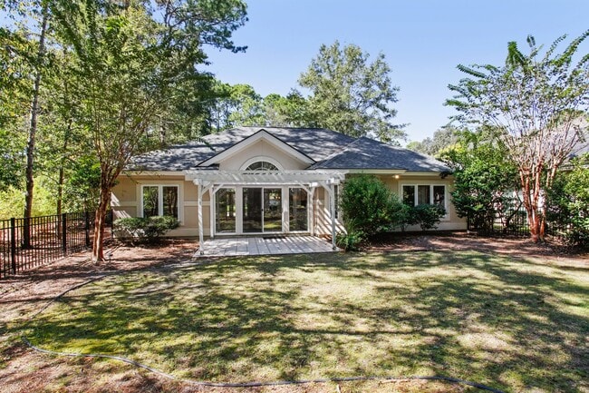 Building Photo - 173 Sumter Square