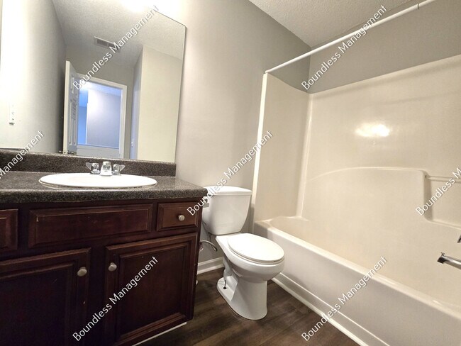 Building Photo - 2330 Hackamore Dr