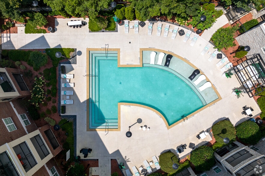 Primary Photo - The Rocca Apartments