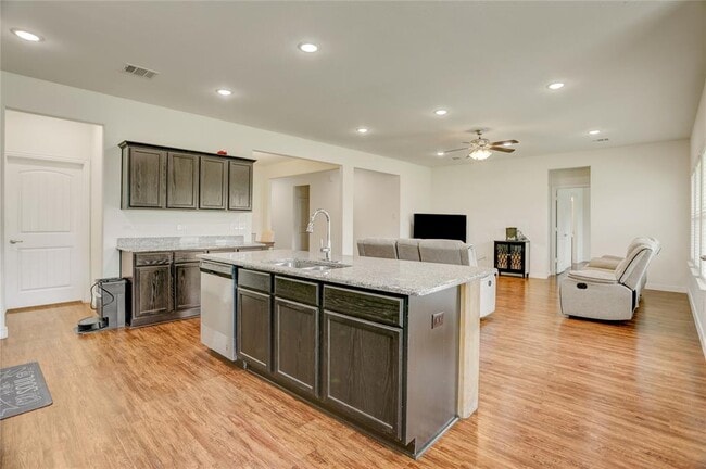 Building Photo - 503 Rd 5138