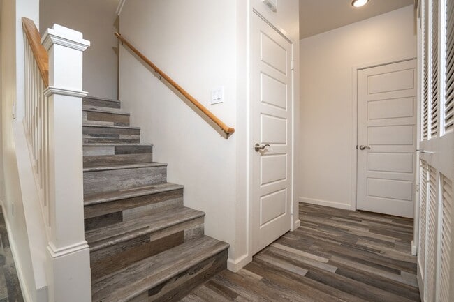 Building Photo - Beautiful Designed Spacious 3 bed/2.5 Bath Home at Kehalani with Ocean Views!