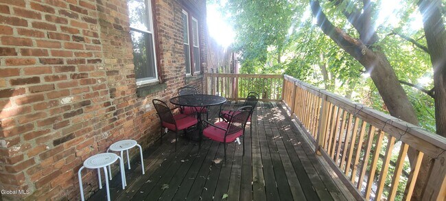 Building Photo - 9 St Joseph's Terrace