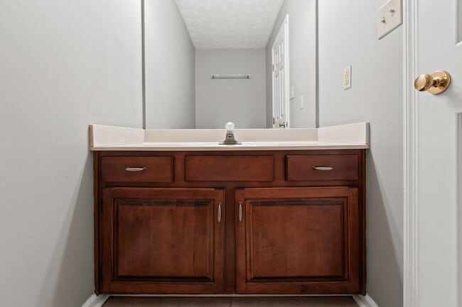 Building Photo - 403 Windfield Pl