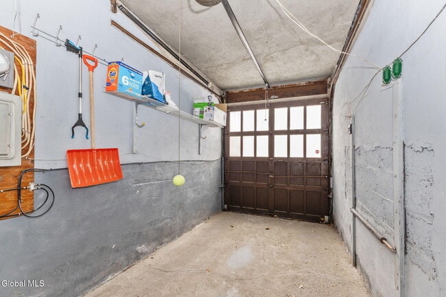 Building Photo - 83 Spring St