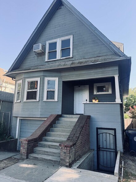 Building Photo - 920 U St