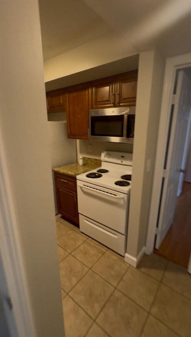 Building Photo - 4024 Dream Oak Pl