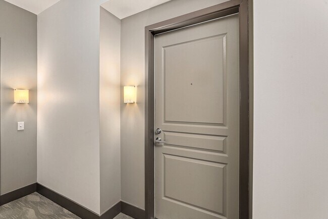 Building Photo - Amazing Views & All the Amenities at The Ellington w/Parking! $2600